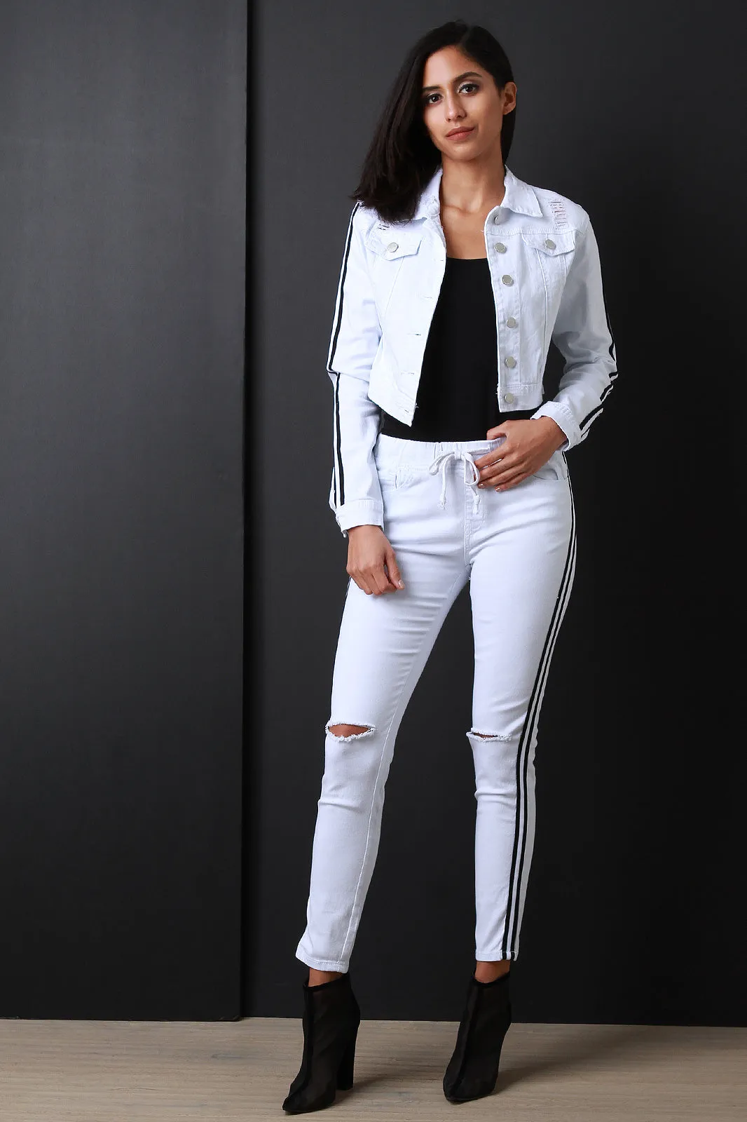 Destroyed Stripe Sleeves Crop Denim Jacket