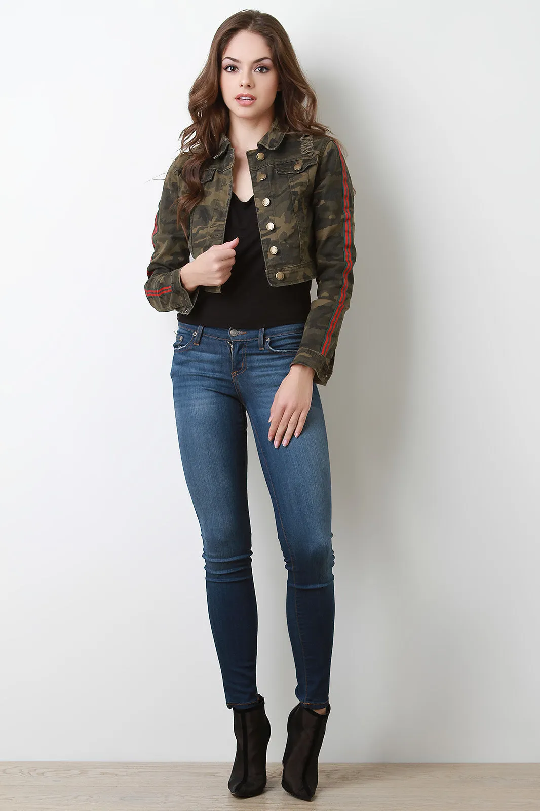 Destroyed Stripe Sleeves Crop Denim Jacket