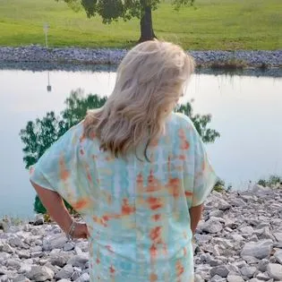 Feeling Minty Tie Dye Print Woven V Neck Hi-Low Boxy Top