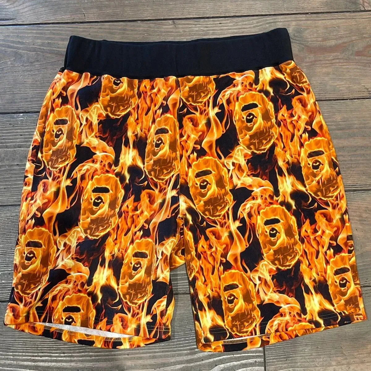 Hawaiian print casual shorts