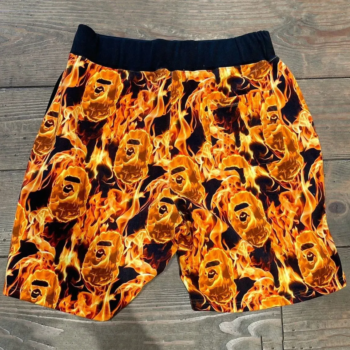 Hawaiian print casual shorts